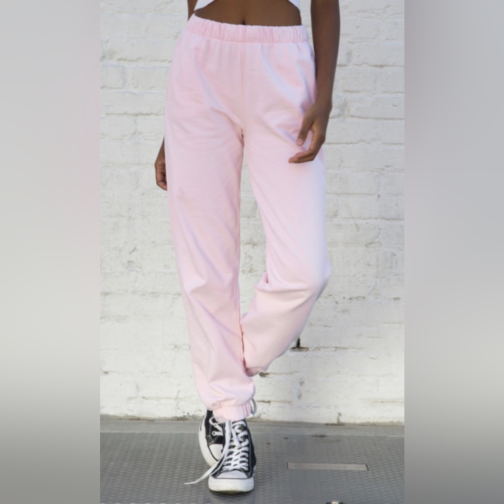 Brandy Melville Rosa Sweatpants